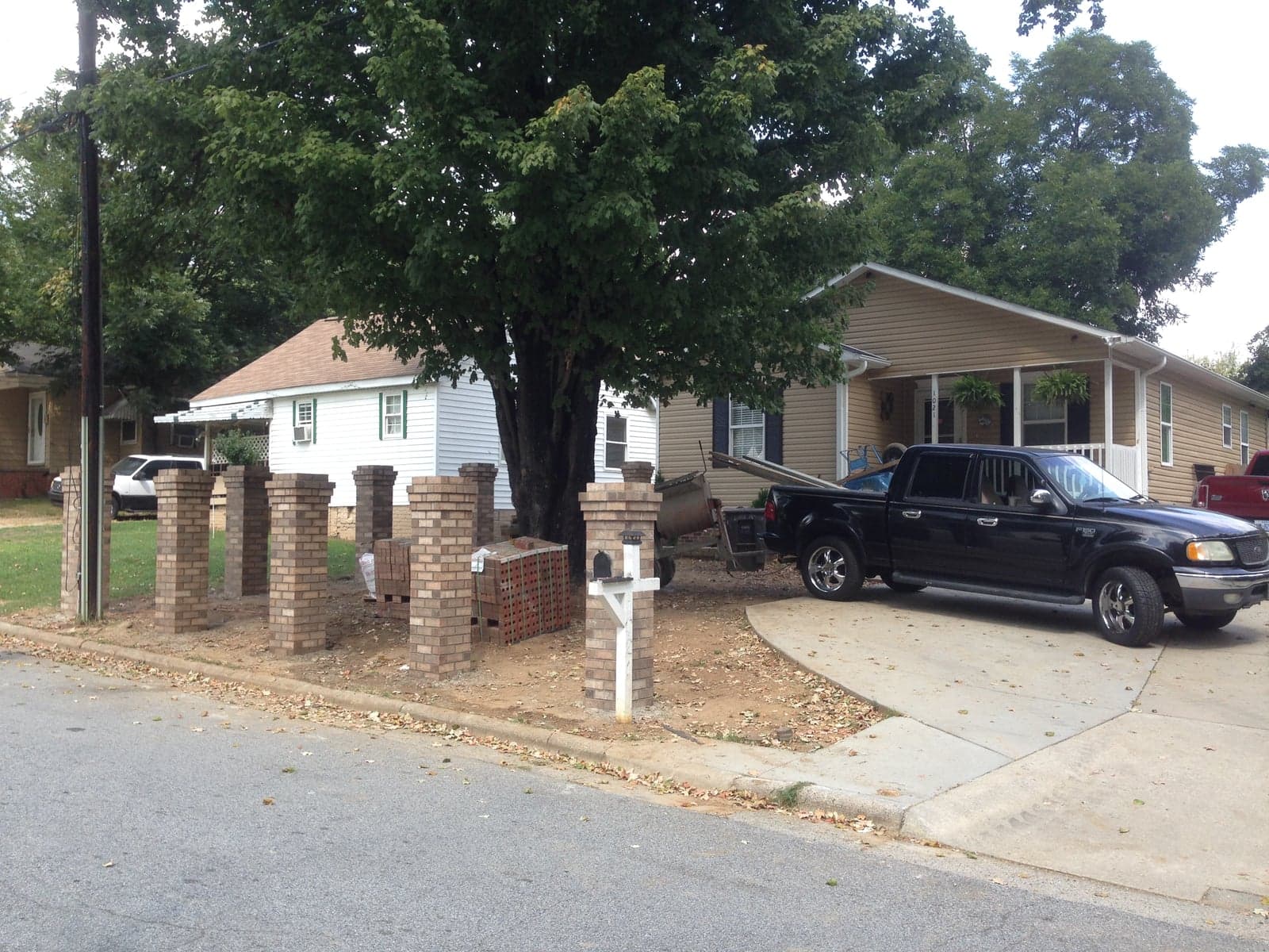 Brick driveway columns and matching mailbox